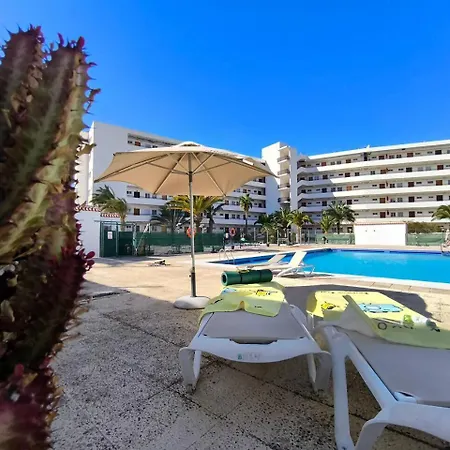Апартаменти Rentenerife Adeje Sea Views Horizon *